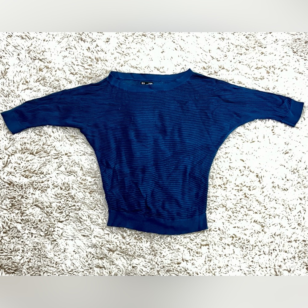 Cute Knitted top!